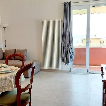 Narcisa View Lake&Pool Apartment Bardolino Exteriör bild