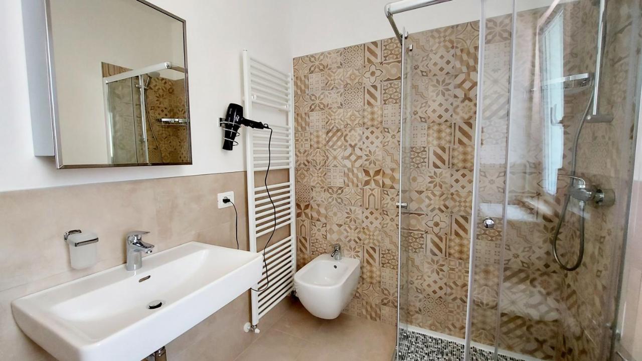 Narcisa View Lake&Pool Apartment Bardolino Exteriör bild