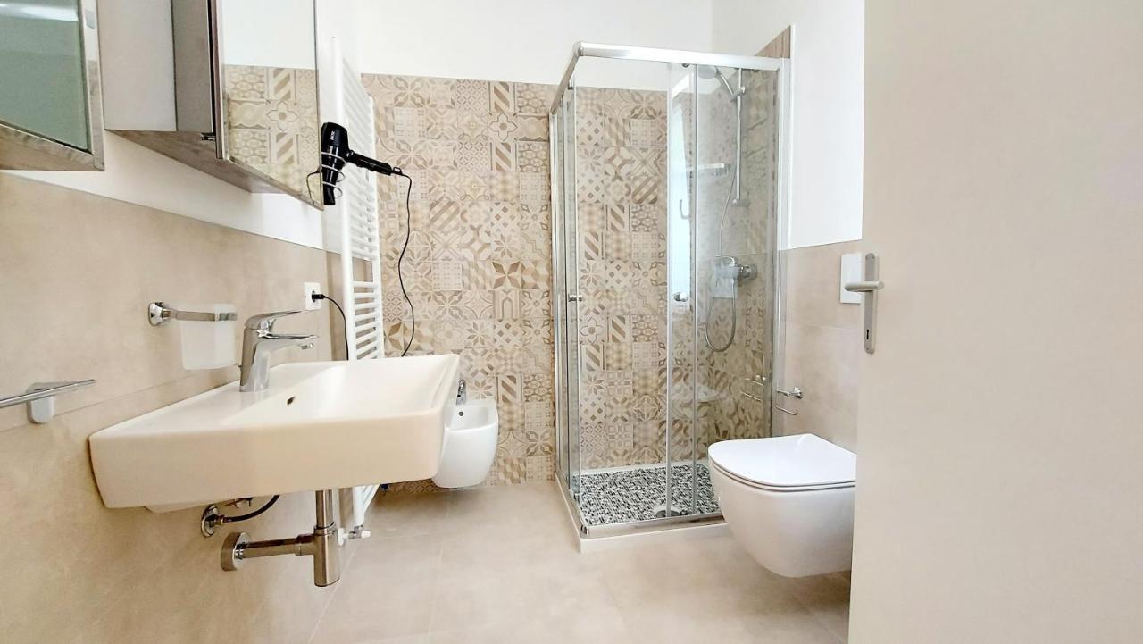 Narcisa View Lake&Pool Apartment Bardolino Exteriör bild